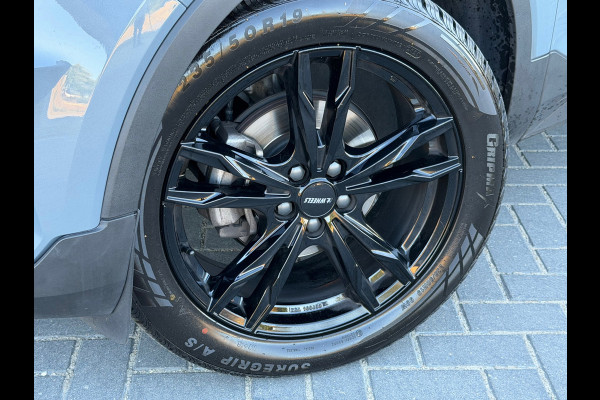 Volvo XC40 1.5 T2 Momentum Core CLIMATE|CAMERA|TREKHAAK|NAVIGATIE