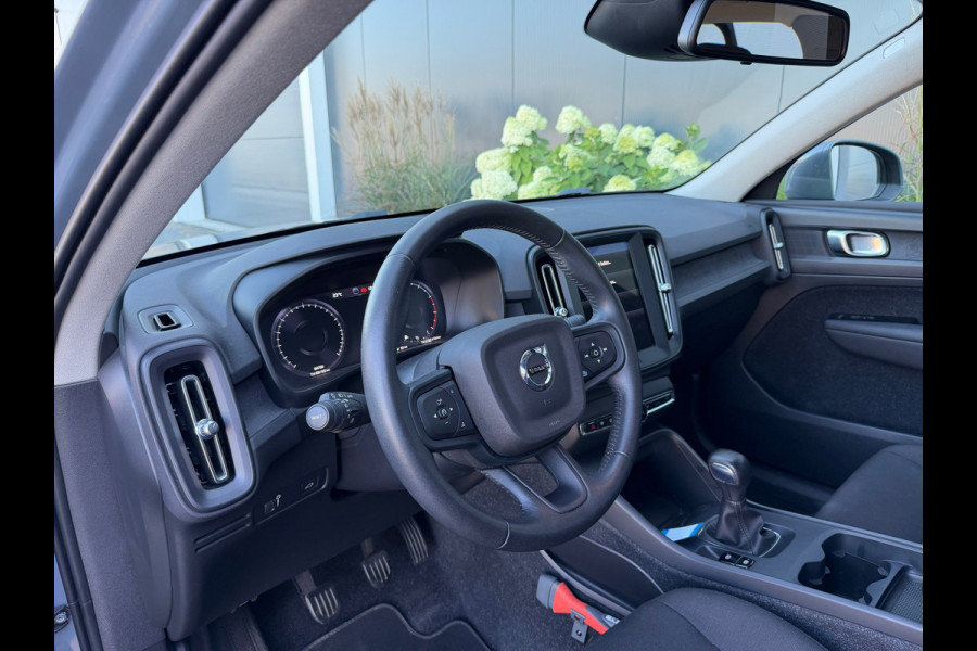 Volvo XC40 1.5 T2 Momentum Core CLIMATE|CAMERA|TREKHAAK|NAVIGATIE