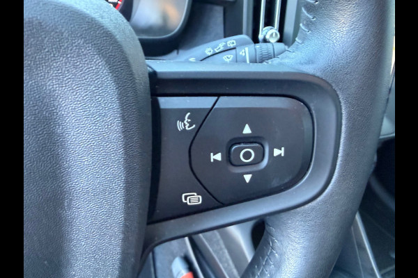 Volvo XC40 1.5 T2 Momentum Core CLIMATE|CAMERA|TREKHAAK|NAVIGATIE