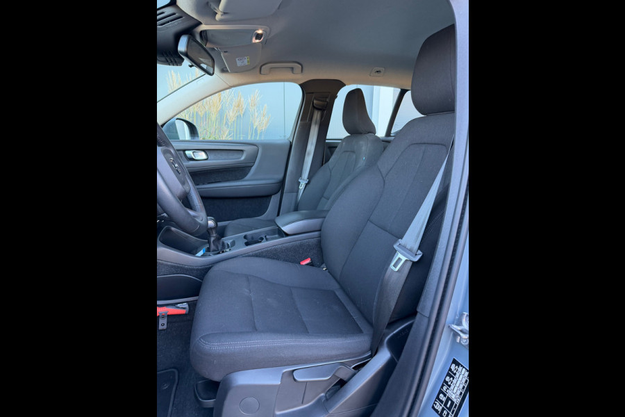 Volvo XC40 1.5 T2 Momentum Core CLIMATE|CAMERA|TREKHAAK|NAVIGATIE