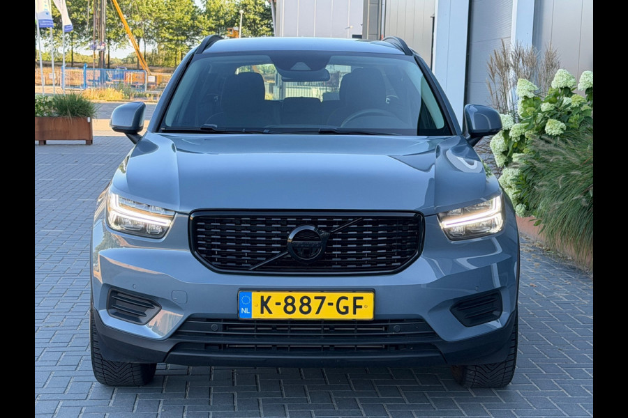 Volvo XC40 1.5 T2 Momentum Core CLIMATE|CAMERA|TREKHAAK|NAVIGATIE