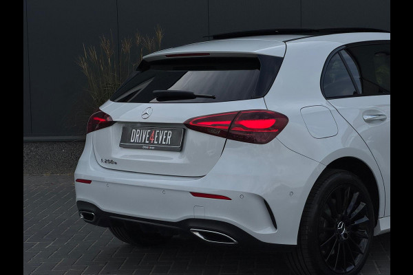 Mercedes-Benz A-Klasse 250 e AMG Line FULL PANO|WIDESCREEN|LEDER|SFEERVERLICHTING