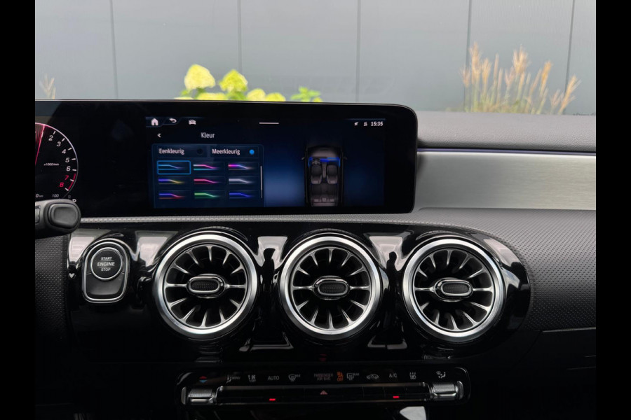 Mercedes-Benz A-Klasse 250 e AMG Line FULL PANO|WIDESCREEN|LEDER|SFEERVERLICHTING