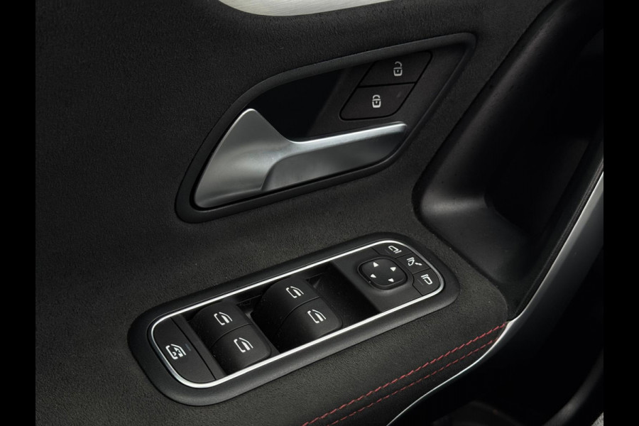 Mercedes-Benz A-Klasse 250 e AMG Line FULL PANO|WIDESCREEN|LEDER|SFEERVERLICHTING