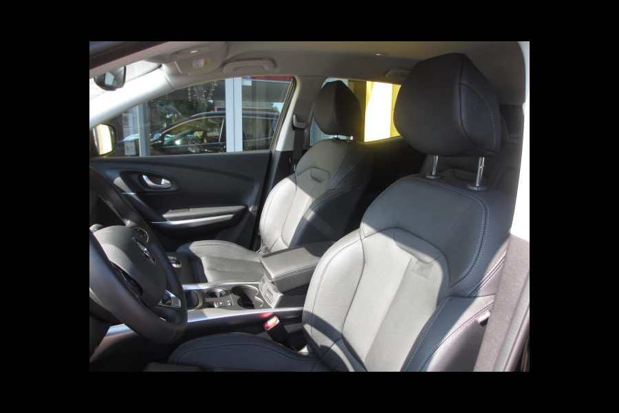 Renault Kadjar 1.3 TCe 140PK Intens | NAVI | CAMERA | 19" LM | DEALER ONDERHOUDEN | STOELVERWARMING | LED | CLIMAT CONTROL |