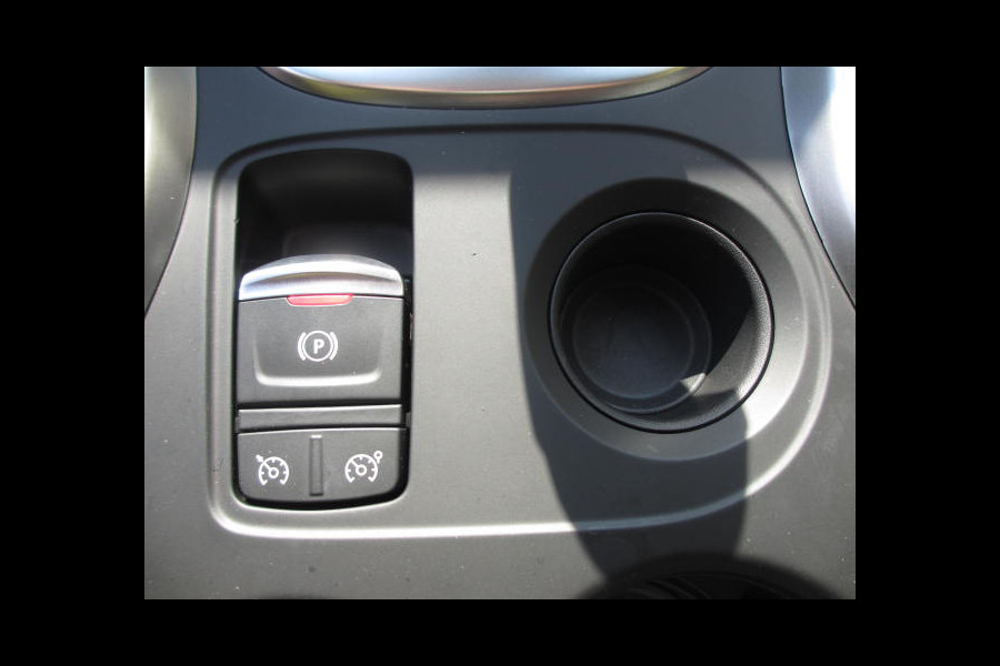 Renault Kadjar 1.3 TCe 140PK Intens | NAVI | CAMERA | 19" LM | DEALER ONDERHOUDEN | STOELVERWARMING | LED | CLIMAT CONTROL |