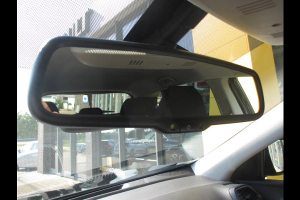 Renault Kadjar 1.3 TCe 140PK Intens | NAVI | CAMERA | 19" LM | DEALER ONDERHOUDEN | STOELVERWARMING | LED | CLIMAT CONTROL |