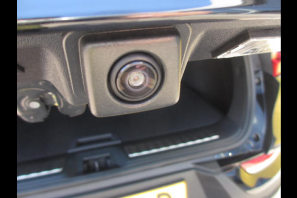 Renault Kadjar 1.3 TCe 140PK Intens | NAVI | CAMERA | 19" LM | DEALER ONDERHOUDEN | STOELVERWARMING | LED | CLIMAT CONTROL |