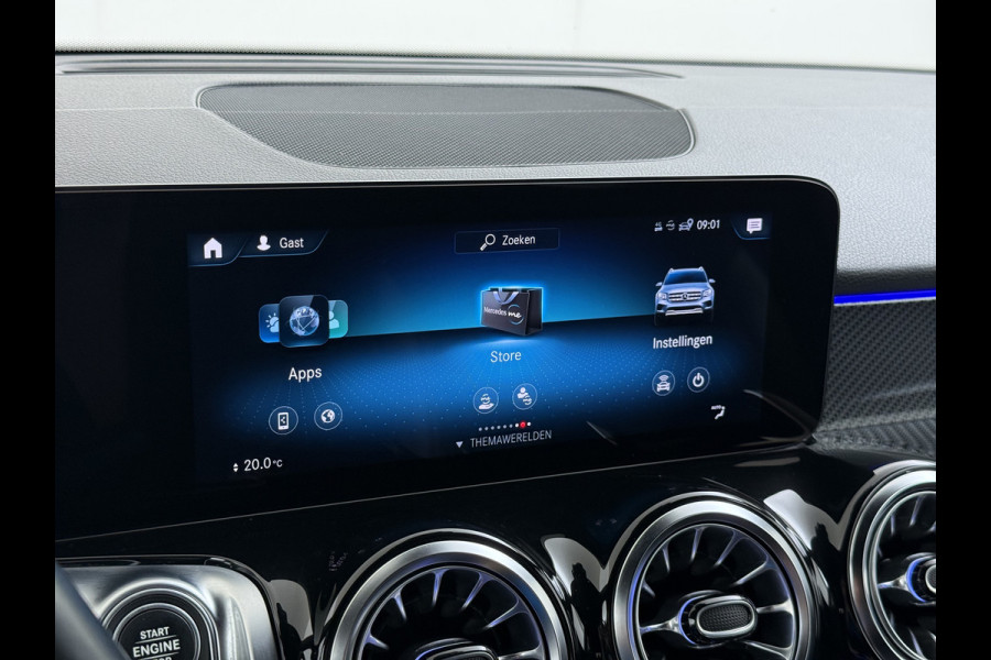 Mercedes-Benz Glb 200 AMG // Trekhaak // 360 Camera // Nightpakket // Carplay // Augmented Reality // 19" AMG Velgen