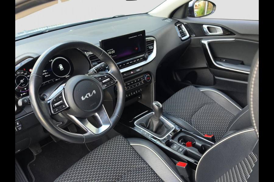 Kia Ceed Sportswagon 1.0 T-GDi DynamicPlusLine | Stoelverwarming | Camera | Navi | Cruise | PDC |