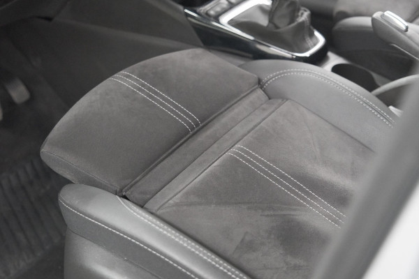 Opel Crossland Turbo 110 Ultimate | Camera | Dodehoekdetectie | Comfort Pakket | Apple Carplay