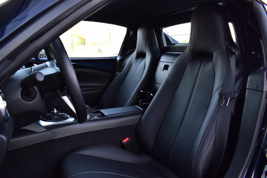 Mazda MX-5 RF 2.0 SkyActiv-G 184 Exclusive-Line | Hardtop | 184pk | Bose | Leer | Stoelverwarming