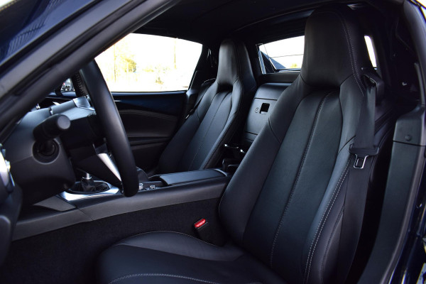 Mazda MX-5 RF 2.0 SkyActiv-G 184 Exclusive-Line | Hardtop | 184pk | Bose | Leer | Stoelverwarming