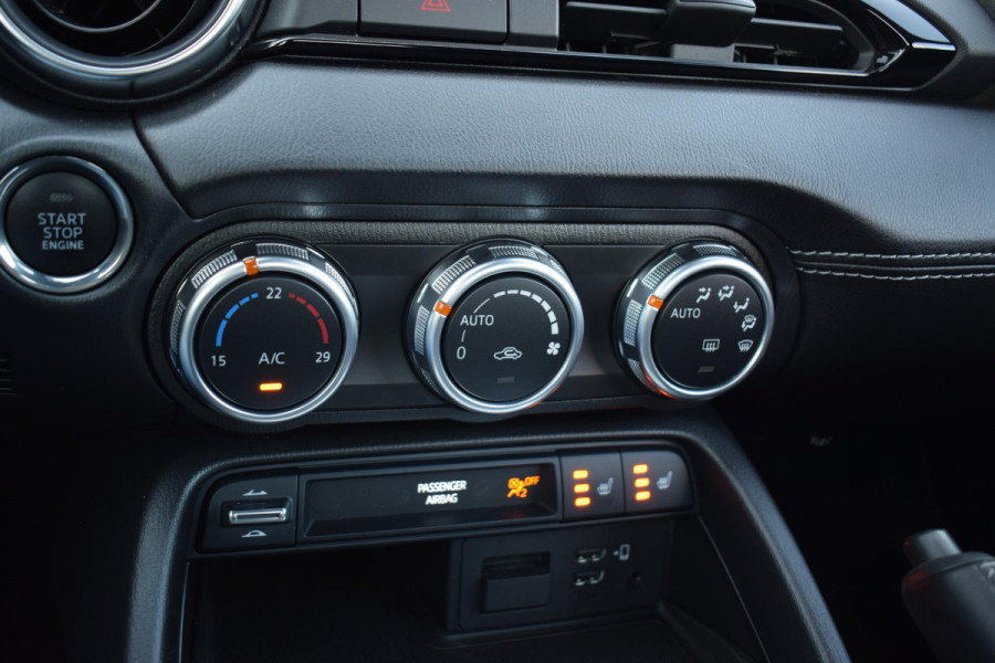 Mazda MX-5 RF 2.0 SkyActiv-G 184 Exclusive-Line | Hardtop | 184pk | Bose | Leer | Stoelverwarming