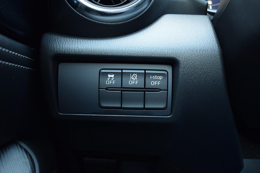 Mazda MX-5 RF 2.0 SkyActiv-G 184 Exclusive-Line | Hardtop | 184pk | Bose | Leer | Stoelverwarming