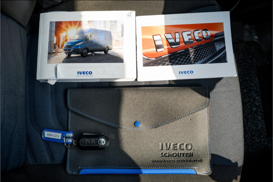 Iveco Daily 35S14 | L1H1 |140PK | 3.5T Trekgewicht | 3-Zits | Airco | Trekhaak