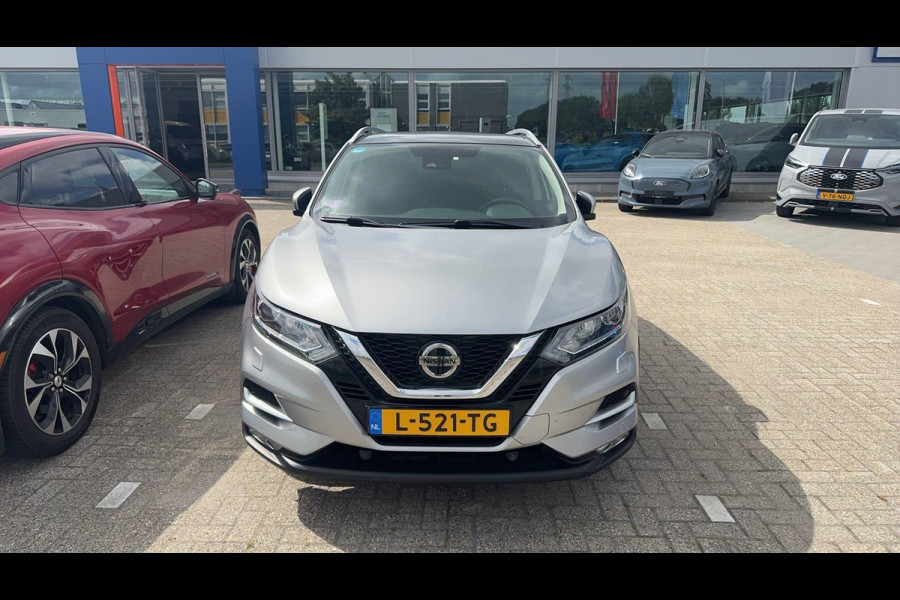 Nissan QASHQAI 1.3 DIG-T N-Motion 159pk | Trekhaak | 1.500kg trekgewicht | Panoramadak | Stoelverwarming