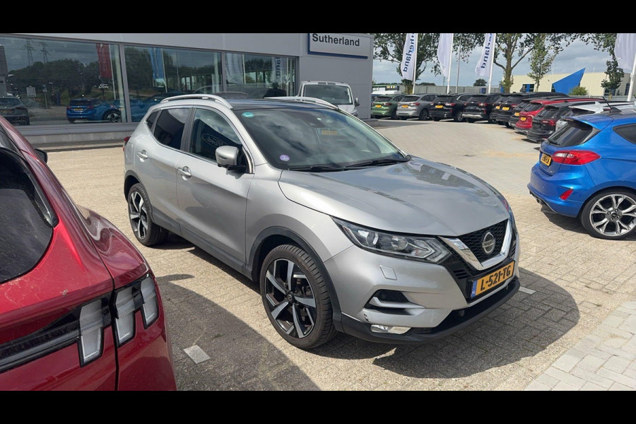 Nissan QASHQAI 1.3 DIG-T N-Motion 159pk | Trekhaak | 1.500kg trekgewicht | Panoramadak | Stoelverwarming