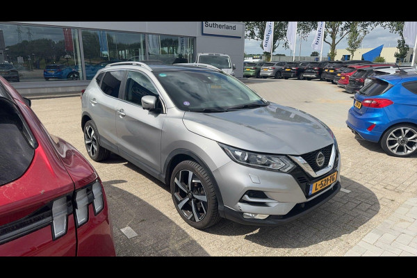 Nissan QASHQAI 1.3 DIG-T N-Motion 159pk | Trekhaak | 1.500kg trekgewicht | Panoramadak | Stoelverwarming