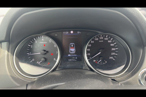 Nissan QASHQAI 1.3 DIG-T N-Motion 159pk | Trekhaak | 1.500kg trekgewicht | Panoramadak | Stoelverwarming