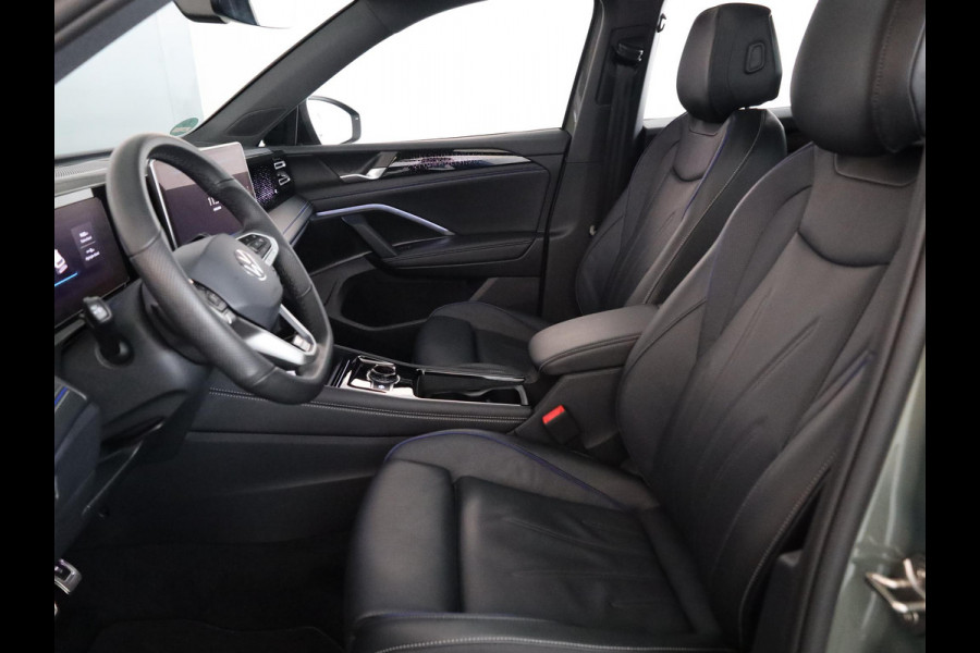 Volkswagen Tiguan 1.5 eHybrid R-Line Edition | Private lease vanaf €931 | 272 pk Automaat (DSG) | Verlengde garantie | Navigatie | Panoramadak | Trekhaak (wegklapbaar) | Achteruitrijcamera | Lederen bekleding | Stoelverwarming/ventilatie | R-Line |