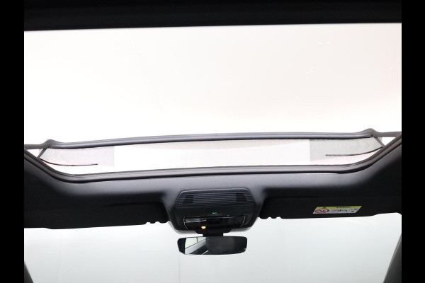 Volkswagen Tiguan 1.5 eHybrid R-Line Edition | Private lease vanaf €931 | 272 pk Automaat (DSG) | Verlengde garantie | Navigatie | Panoramadak | Trekhaak (wegklapbaar) | Achteruitrijcamera | Lederen bekleding | Stoelverwarming/ventilatie | R-Line |