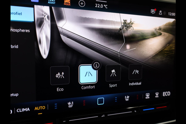 Volkswagen Tiguan 1.5 eHybrid R-Line Edition | Private lease vanaf €931 | 272 pk Automaat (DSG) | Verlengde garantie | Navigatie | Panoramadak | Trekhaak (wegklapbaar) | Achteruitrijcamera | Lederen bekleding | Stoelverwarming/ventilatie | R-Line |