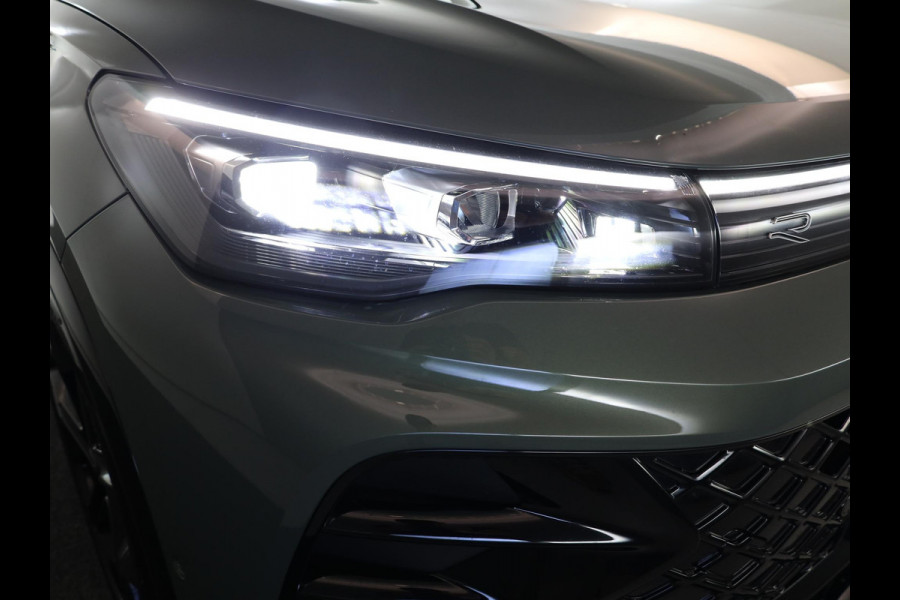 Volkswagen Tiguan 1.5 eHybrid R-Line Edition | Private lease vanaf €931 | 272 pk Automaat (DSG) | Verlengde garantie | Navigatie | Panoramadak | Trekhaak (wegklapbaar) | Achteruitrijcamera | Lederen bekleding | Stoelverwarming/ventilatie | R-Line |