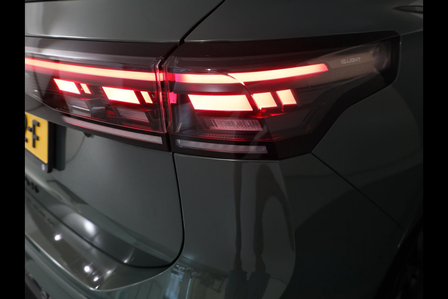 Volkswagen Tiguan 1.5 eHybrid R-Line Edition | Private lease vanaf €931 | 272 pk Automaat (DSG) | Verlengde garantie | Navigatie | Panoramadak | Trekhaak (wegklapbaar) | Achteruitrijcamera | Lederen bekleding | Stoelverwarming/ventilatie | R-Line |