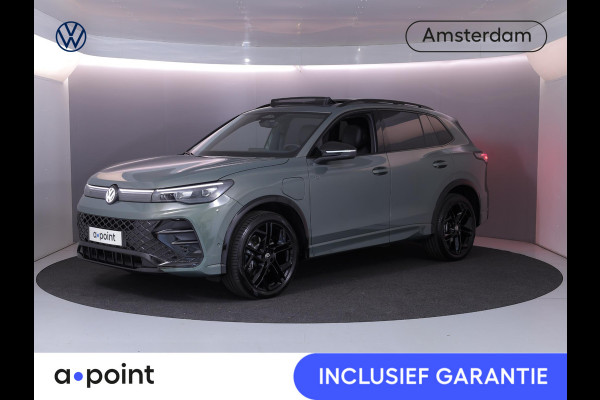 Volkswagen Tiguan 1.5 eHybrid R-Line Edition | Private lease vanaf €931 | 272 pk Automaat (DSG) | Verlengde garantie | Navigatie | Panoramadak | Trekhaak (wegklapbaar) | Achteruitrijcamera | Lederen bekleding | Stoelverwarming/ventilatie | R-Line |