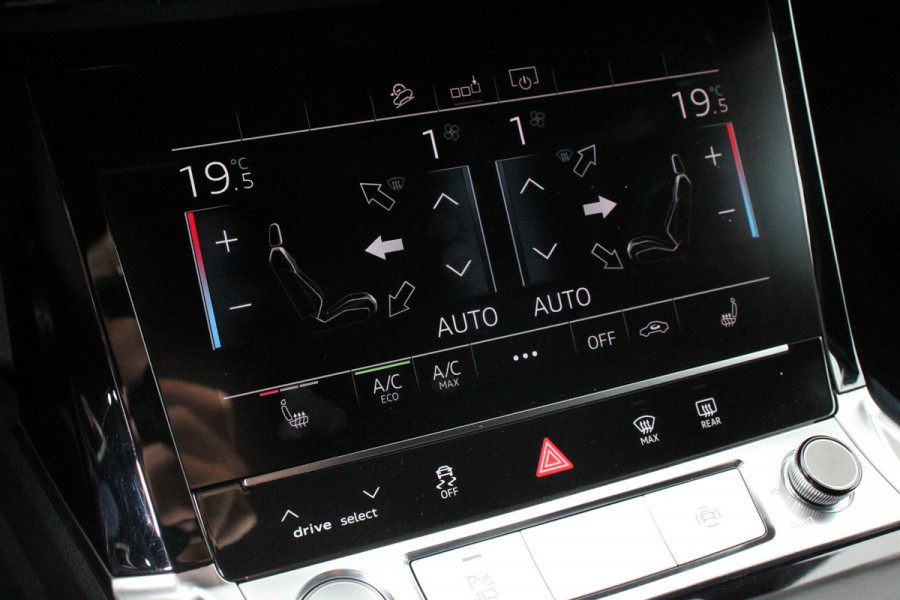 Audi e-tron e-tron 55 quattro advanced Pro Line Plus 408pk! | Navigatie | Climate Control | Electrisch bedienbare achterklep | Camera | Alcantara