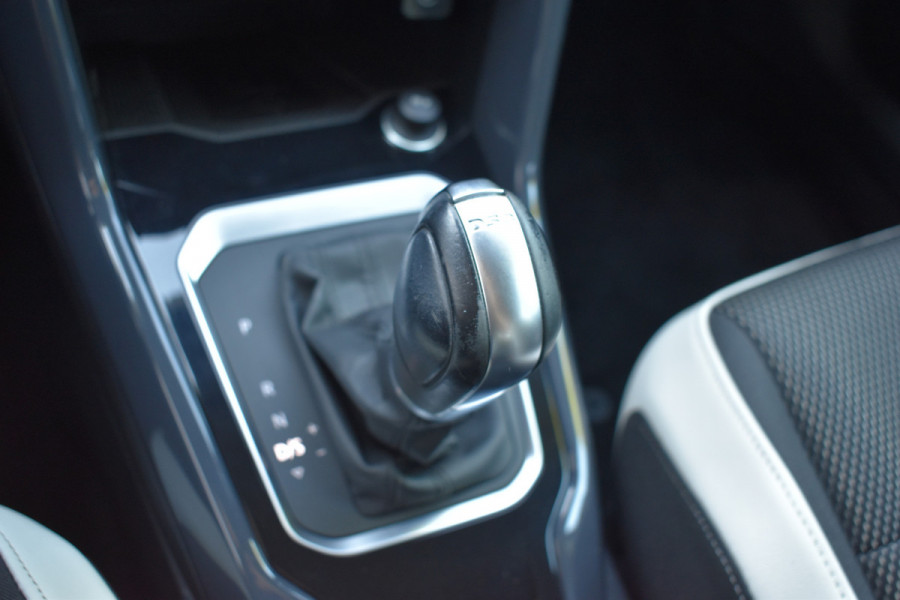 Volkswagen T-Roc 1.5 TSI Sport Business R Carplay Automaat