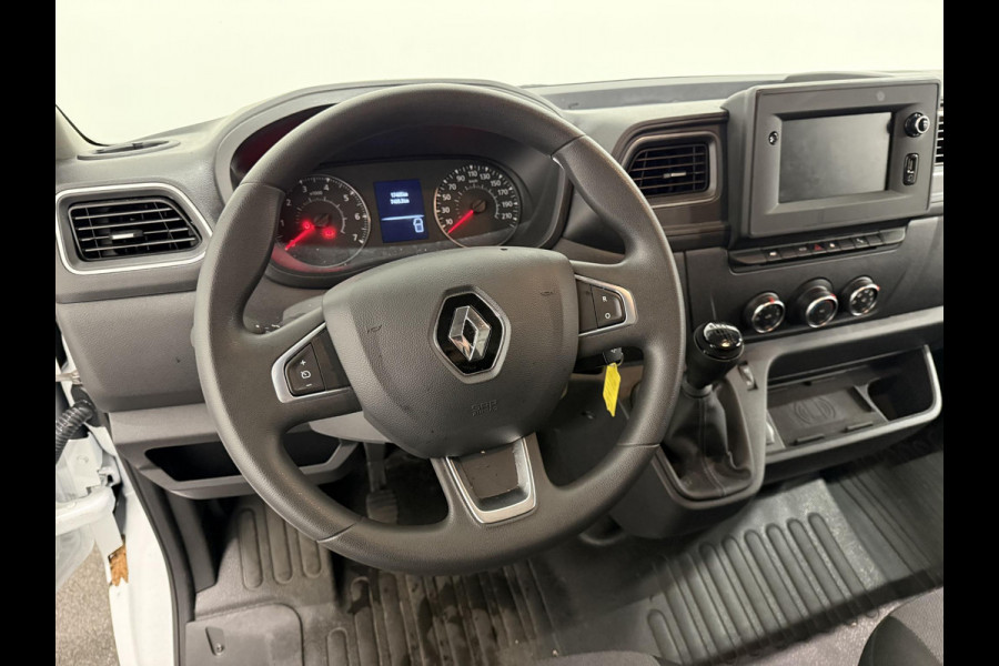 Renault Master T33 2.3 dCi 135 L2H2 BPM VRIJ! Airco Cruise control Parkeersensoren Navigatie Trekhaak