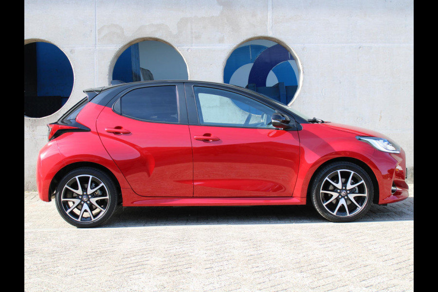 Toyota Yaris 1.5 Hybrid Executive | KEYLESS ENTRY | STOELVERWARMING | APPLE CARPLAY / ANDROID AUTO |