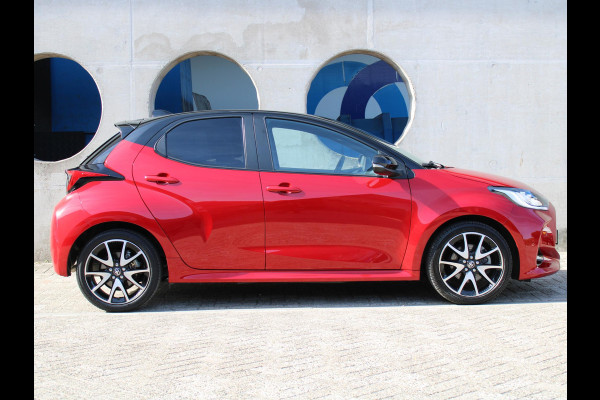 Toyota Yaris 1.5 Hybrid Executive | KEYLESS ENTRY | STOELVERWARMING | APPLE CARPLAY / ANDROID AUTO |