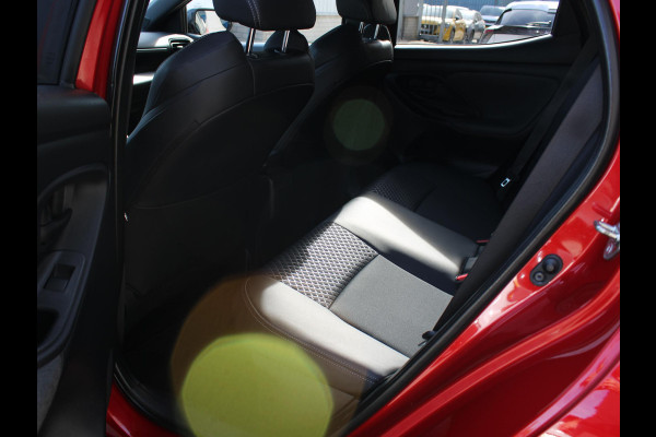 Toyota Yaris 1.5 Hybrid Executive | KEYLESS ENTRY | STOELVERWARMING | APPLE CARPLAY / ANDROID AUTO |
