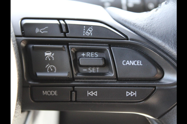 Toyota Yaris 1.5 Hybrid Executive | KEYLESS ENTRY | STOELVERWARMING | APPLE CARPLAY / ANDROID AUTO |