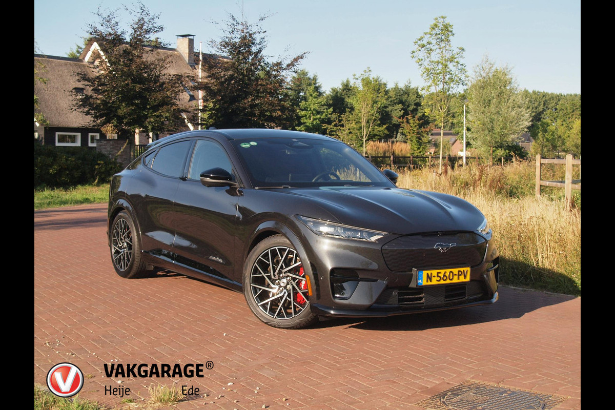 Ford Mustang Mach-E GT Extended AWD 98 kWh | 486 PK | Trekhaak | Panoramadak | Bang & Olufsen | 360 Camera |