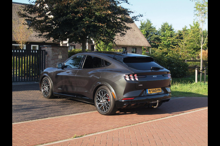 Ford Mustang Mach-E GT Extended AWD 98 kWh | 486 PK | Trekhaak | Panoramadak | Bang & Olufsen | 360 Camera |