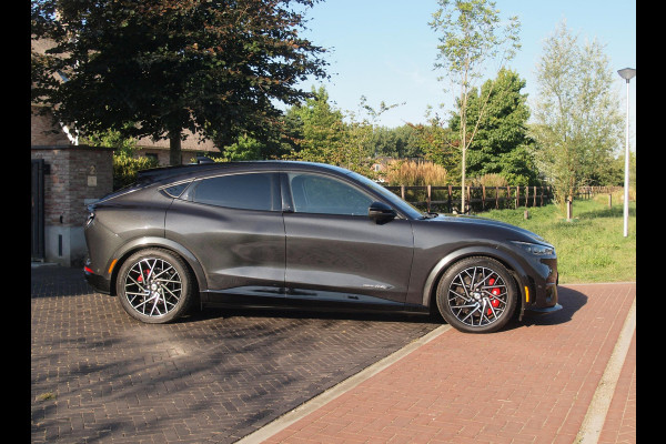 Ford Mustang Mach-E GT Extended AWD 98 kWh | 486 PK | Trekhaak | Panoramadak | Bang & Olufsen | 360 Camera |