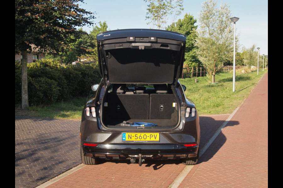 Ford Mustang Mach-E GT Extended AWD 98 kWh | 486 PK | Trekhaak | Panoramadak | Bang & Olufsen | 360 Camera |