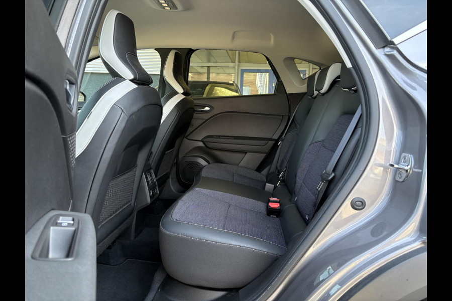 Renault Captur 1.6 E-Tech PHEV 160pk Intens | Trekhaak | Stoelverwarming | 18 Inch | Dodehoeksensoren | Camera | Climate Control |