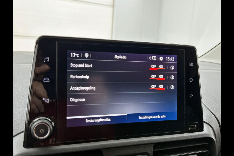 Opel Combo 1.5D L1H1 Edition Airco Carplay Navigatie Cruise Control Parkeersensoren Trekhaak 3 Zits