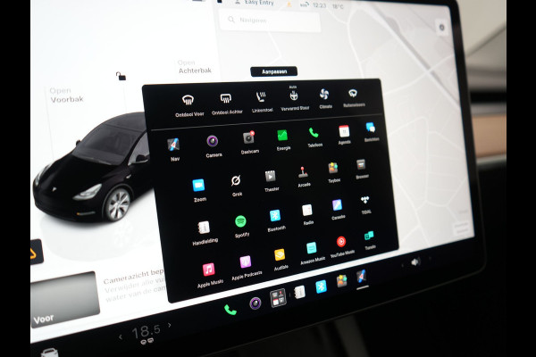 Tesla Model Y Long Range AWD 75 kWh 441pk | Full Self-Driving Capability | Panodak | Adaptive Cruise | Lederen Sportstoelen Memory & Verwarmd | Camera | Navigatie |