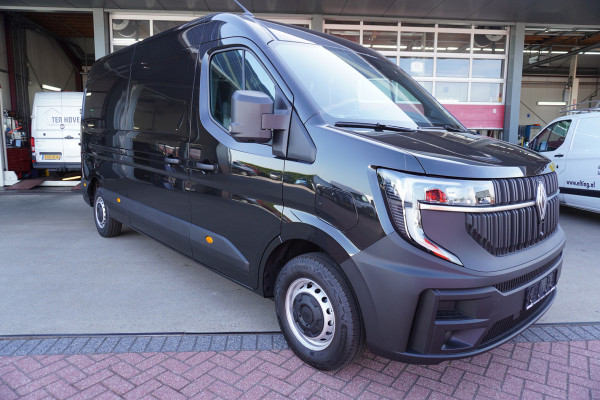 Renault Master E-Tech T35 L3H2 Advance long range 87 kWh 143PK Automaat Climate | Navi | Camera | trekhaak | Schuifdeur L + R | Betimmering
