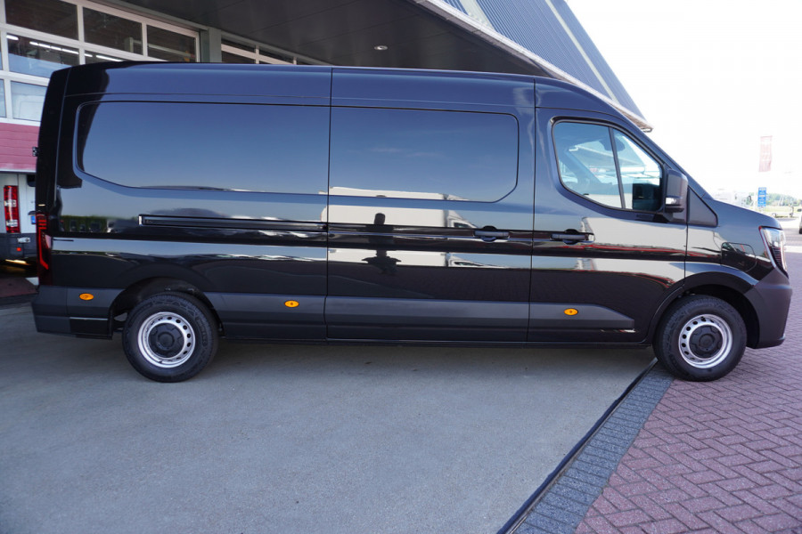 Renault Master E-Tech T35 L3H2 Advance long range 87 kWh 143PK Automaat Climate | Navi | Camera | trekhaak | Schuifdeur L + R | Betimmering