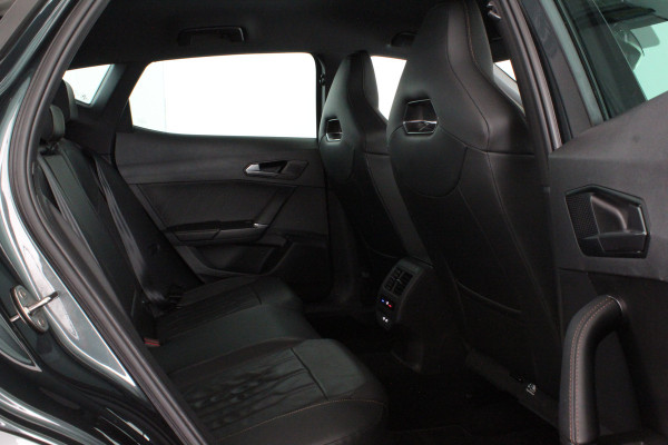 CUPRA Formentor 1.4 e-Hybrid VZ Copper Edition > 245pk/Leer/360° camera/Trekhaak/Camouflage Green