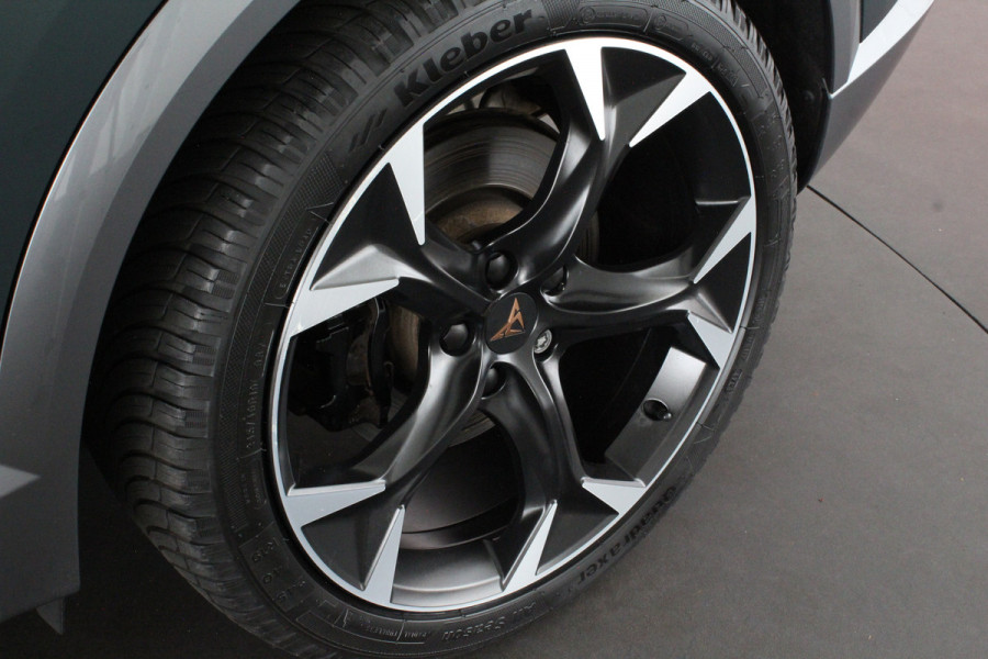 CUPRA Formentor 1.4 e-Hybrid VZ Copper Edition > 245pk/Leer/360° camera/Trekhaak/Camouflage Green