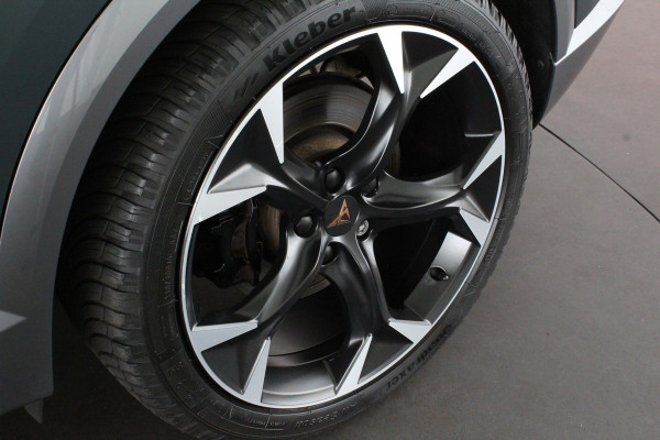 CUPRA Formentor 1.4 e-Hybrid VZ Copper Edition > 245pk/Leer/360° camera/Trekhaak/Camouflage Green