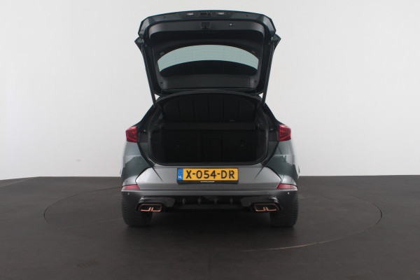 CUPRA Formentor 1.4 e-Hybrid VZ Copper Edition > 245pk/Leer/360° camera/Trekhaak/Camouflage Green